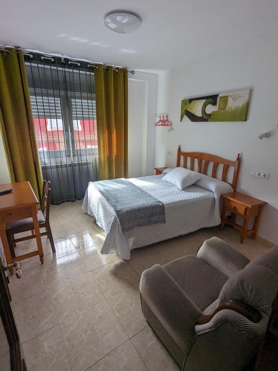 Vivienda Turistica Vacacional Maricarmen Hotel Arou Exterior photo